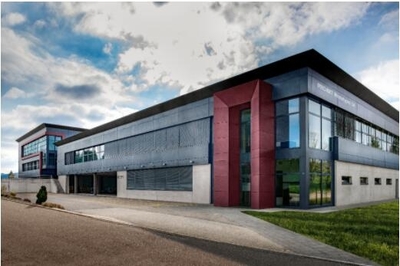 探索RICHARD MILLE里查德米尔 瑞士制表工厂的精密艺术与北京品牌管理的战略融合